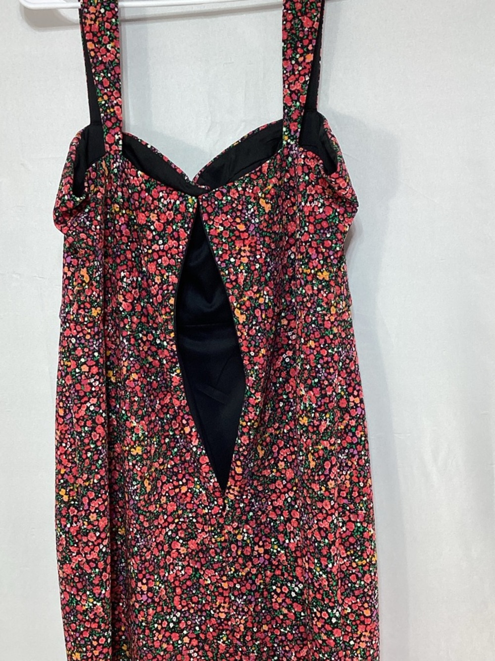 NWT Hutch Large Floral Midi Dress - Picture 9 of 16